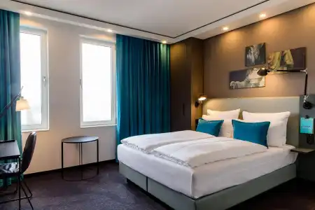 Motel One Amsterdam-Waterlooplein - 20