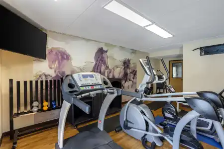 Best Western Harrisburg North - 17