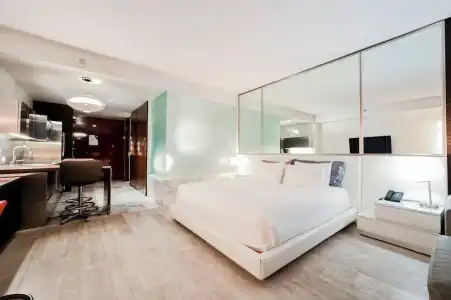 Beautiful Palms Place Suite - 312