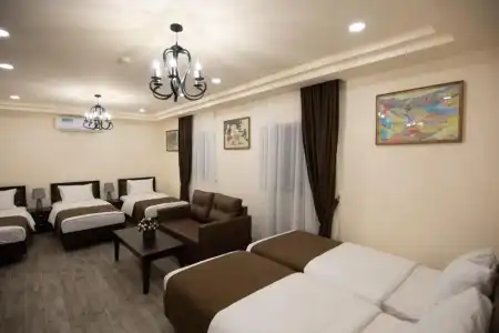 Boutique Living - 4
