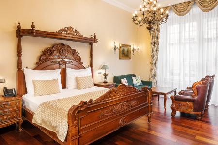 Iron Gate & Suites Prague by BHG - 30