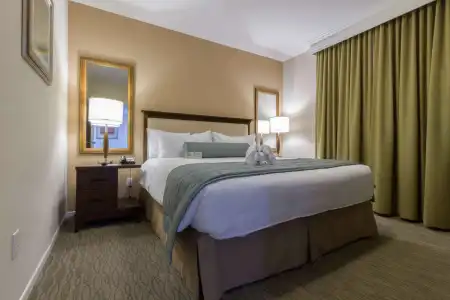 Grand Pacific Palisades - 86