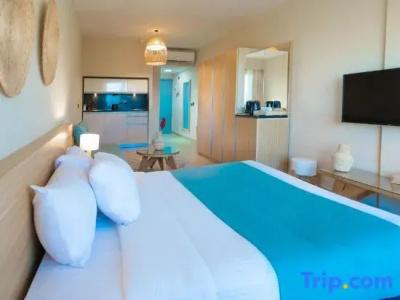Redcon Suites - 28