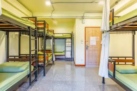 OYO 928 Leaf Hostel - 28