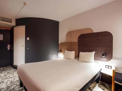 B&B Rouen Centre Rive Droite - 32