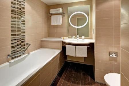 Hilton Garden Inn Frankfurt Airport - 22