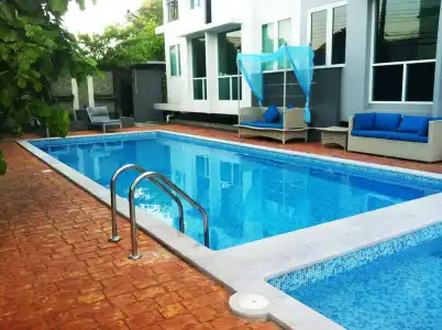 Crystal Suites Suvarnabhumi Airport - 13