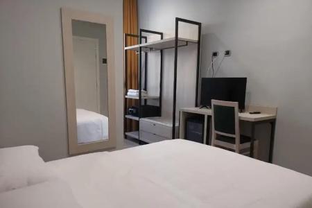 Central Station - 33