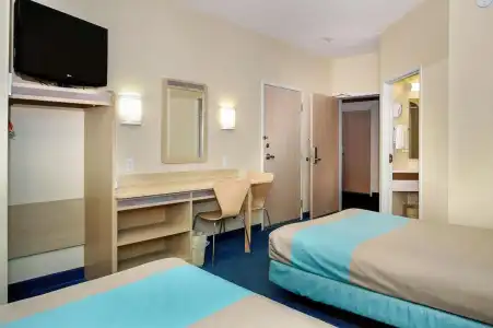 Motel 6 Peterborough, ON - 17