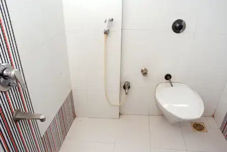 Kamran Residency - Near US Embassy - 7