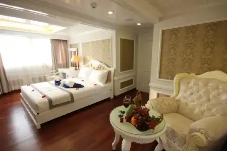 Signature Halong Cruise - 73