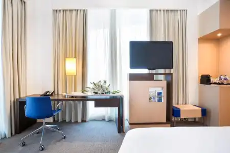 Novotel Abu Dhabi Al Bustan - 51
