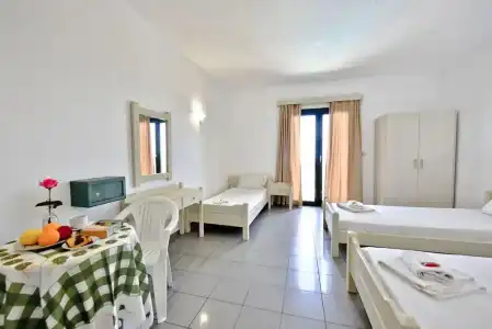 Milos Studios - 29