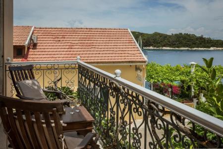 Faros Suites - 26