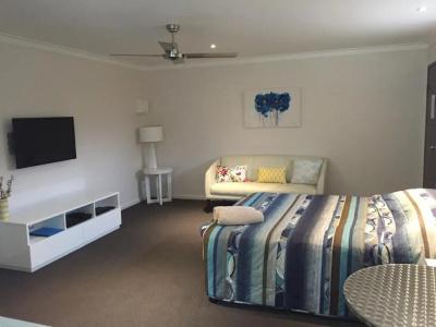 Coffs Harbour Holiday Apartments - 49