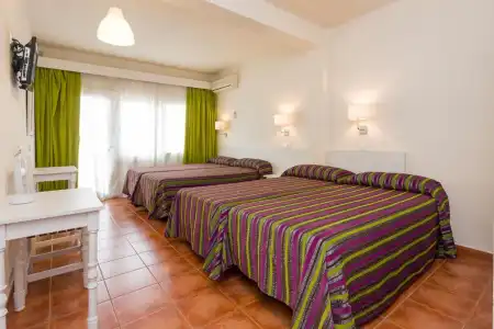 Sol y Miel Hostal - 112
