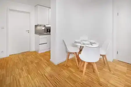 DownTown Suites Kodanská - 35