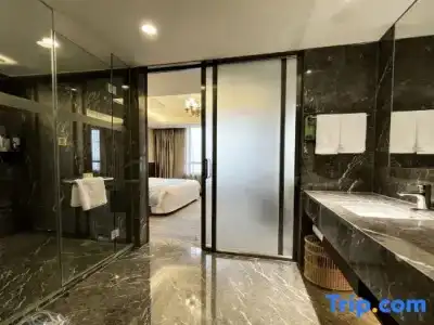 Chengdu Sovereign - 92