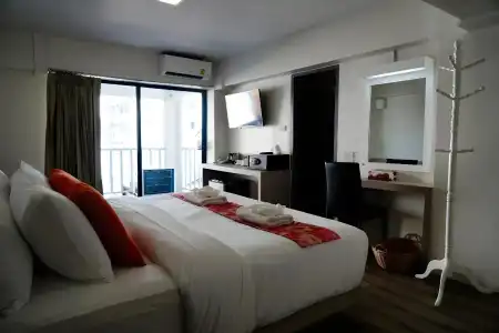 Wild Orchid Villa Bangkok - 32