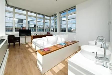 Ellington Berlin - 46