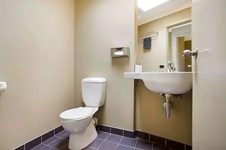 Comfort Inn On Raglan - 82