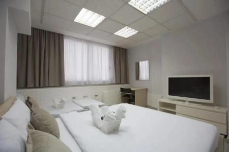 7 Hills Suites - 35
