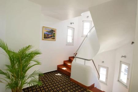 Airport Filder Post - 9