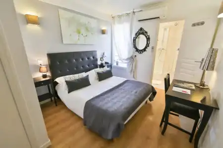Hôtel Le Mistral - 49