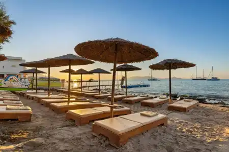 Cabana Blu Lifestyle Boutique & Suites - 10