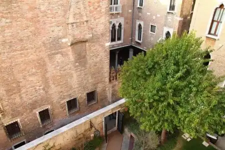 Pesaro Palace - 57