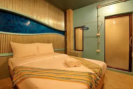 Seabox Khaolak Hostel - 45