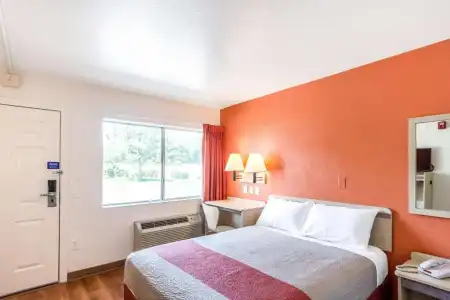 Motel 6 Redding, CA - Central - 27