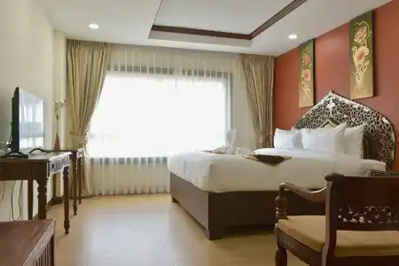 White Boutique and Spa - 30