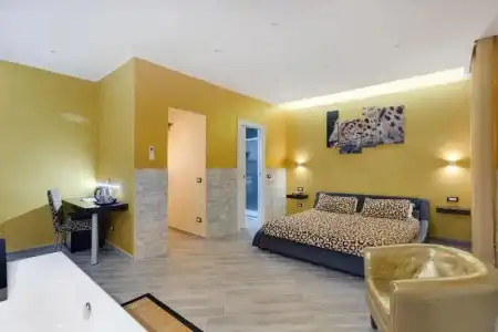 Excellence Suite - 158