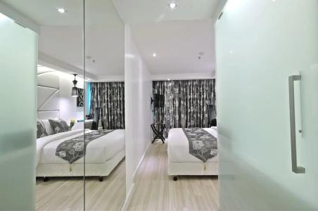 Sukhumvit Suites - 50