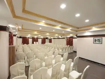 Green Grande Inn - 12