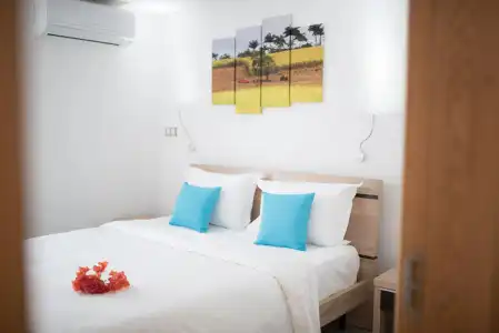 Toparadis Guest House - 0