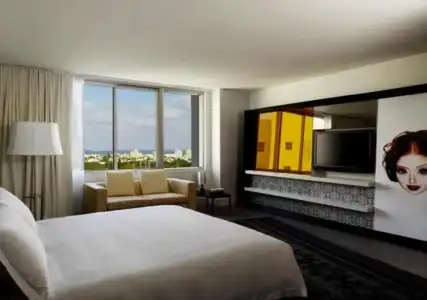 Mondrian South Beach - 39
