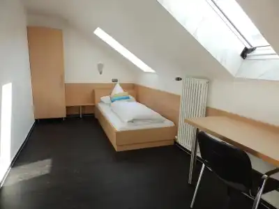 H41 Inn Hostel - 17