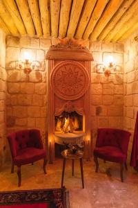Solo Cave Suites - 217