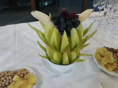 3 Vellezerit - 10