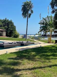 So White Club Resort - 35