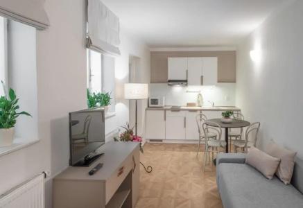 6 Continents Apartments by Adrez Living - 33