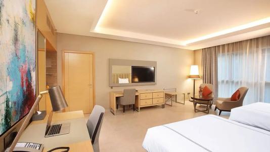 Grand Cosmopolitan - 40