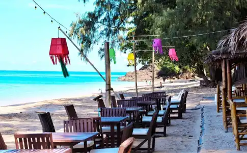 Sayang Beach Resort - 9