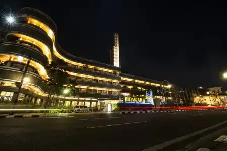 Savoy Homann - 0