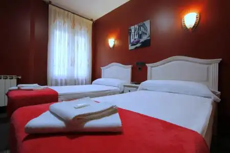 Hostal Regio - 71