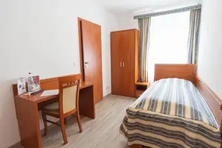 M-A-S-Hotel - 25