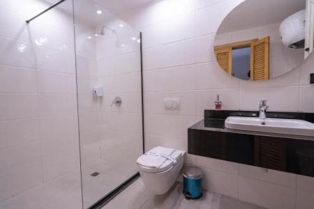 Redcon Suites - 113