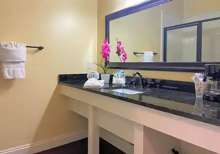 30A Inn & Suites - 30